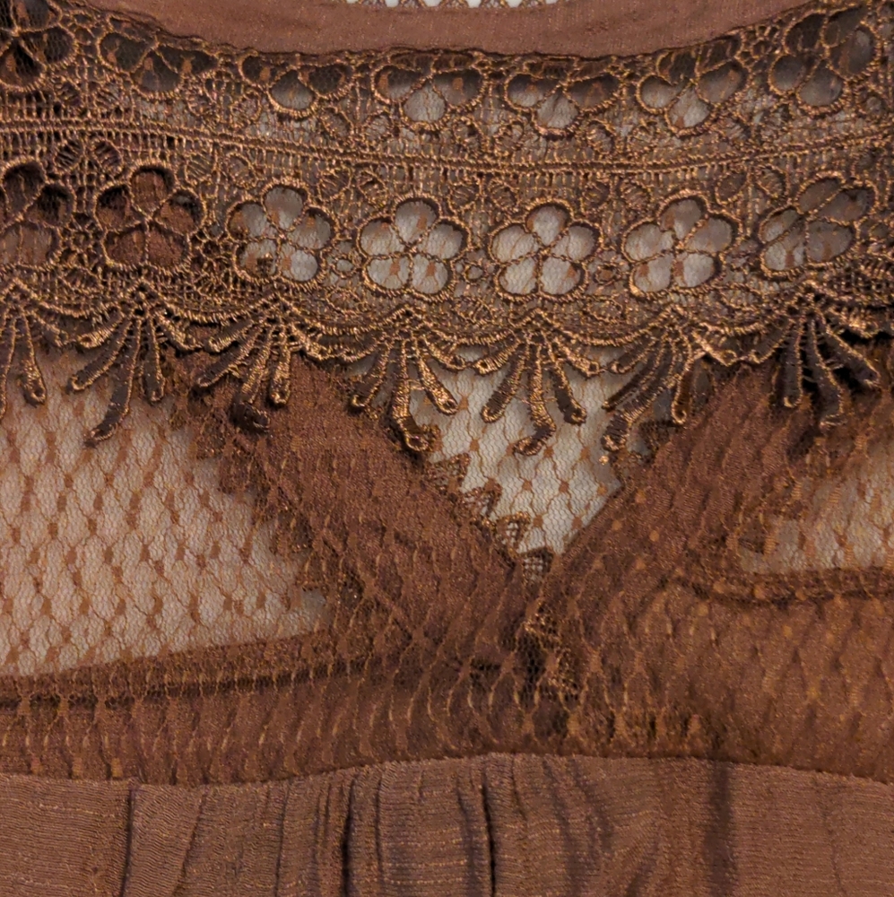 ✏️Miss Daisy button down top - Picture 2 of 5